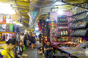 バンコクの市場は雑貨の宝庫 パッポン・ナイトマーケット